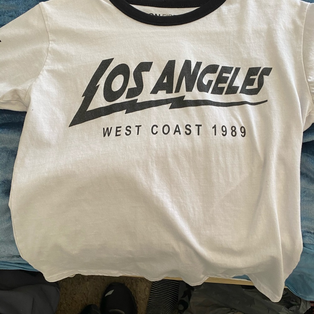 Tee shirt